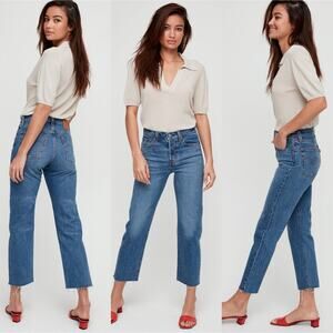 Levi’s Wedgie Straight Jeans Love Triangle Dark Wash Raw Hem Size 26